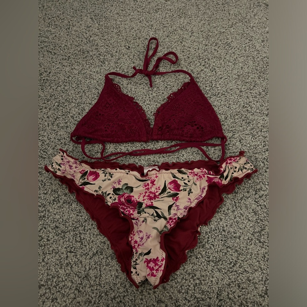 Mossimo floral burgundy medium bikini